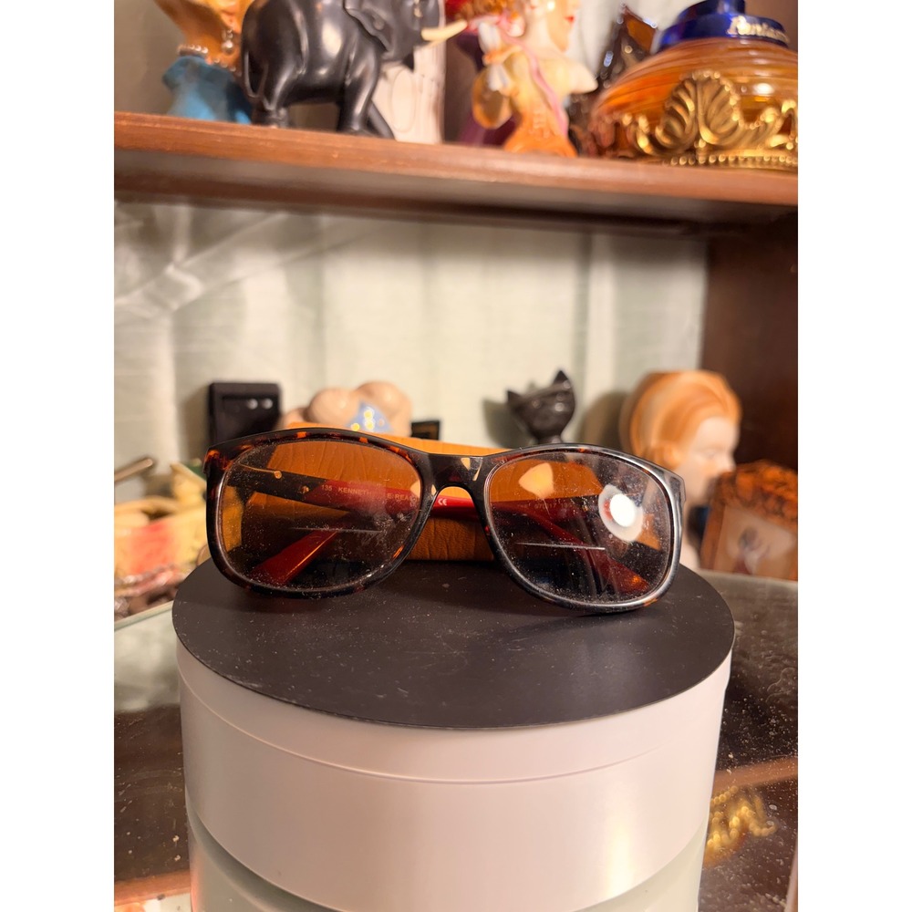 Kenneth Cole Reaction Sunglasses Tortoise Shell‎ Red 135 Rectangular Amber Lens